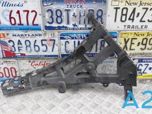 Направляюча заднього бампера, права T4A13086 JAGUAR