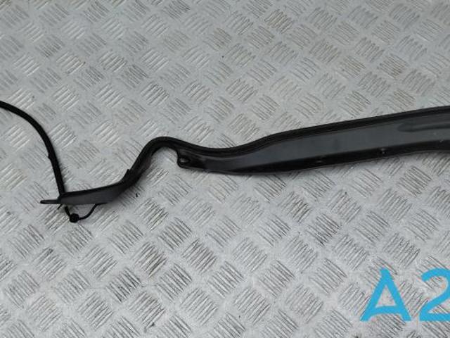 Датчик відкриття кришки багажника/задніх дверей (ляди) TK49626G0A MAZDA