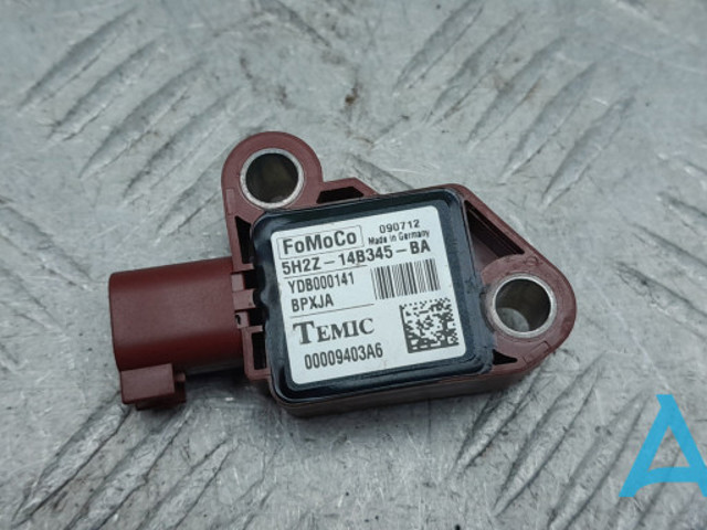 Датчик подушки безпеки YWJ500370 LAND ROVER