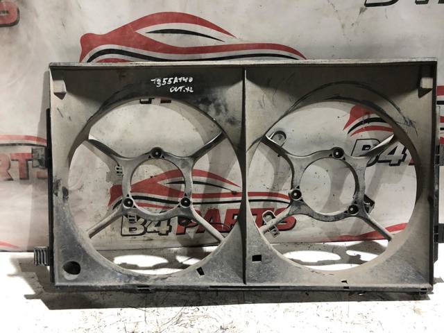 Облицювання рамки радіатора Міцубісі Асх