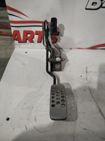Підаль газу 18002EQ310 NISSAN