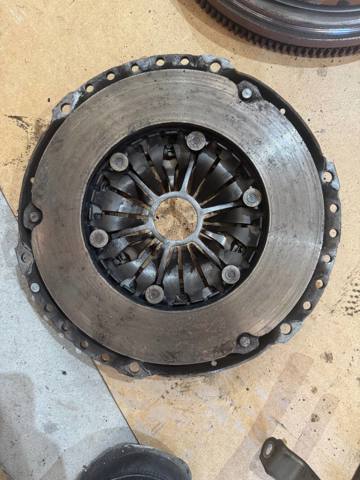 Зчеплення в зборі 2300A055 MITSUBISHI