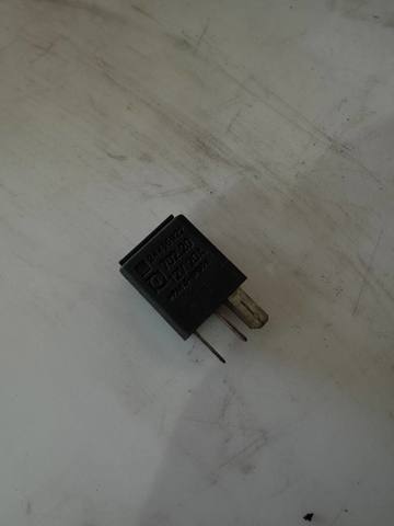 Реле 24435922 GM