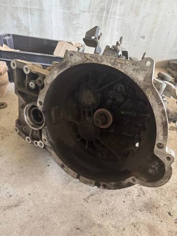 Ручна коробка передач 2500A358 MITSUBISHI