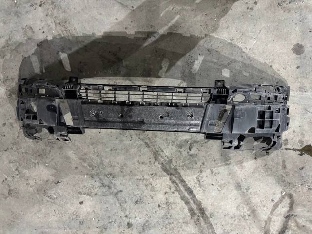 Бампер передній, внутрішня частина 30698330 VOLVO