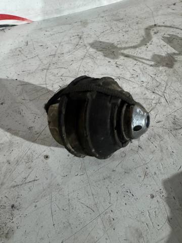 Опора двигуна задня 30741397 VOLVO