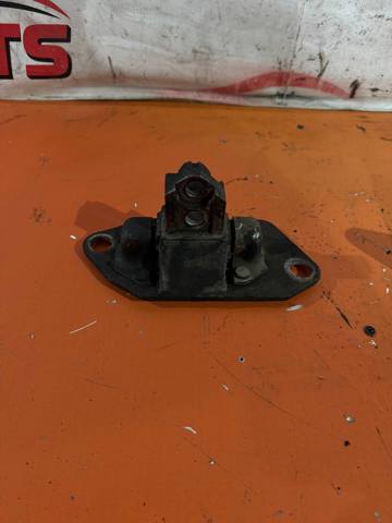 Права подушка двигуна 30748811 VOLVO