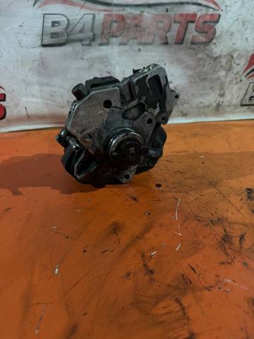 Насос паливний високого тиску 31303475 VOLVO