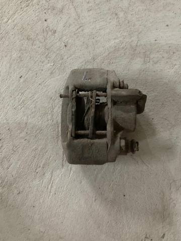 Задній гальмівний супорт лівий 44011W030P MITSUBISHI
