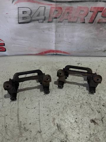 Скоба супорту заднього 4605B122 MITSUBISHI