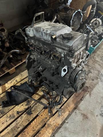 Двигун у зборі 4M410T6260 MITSUBISHI