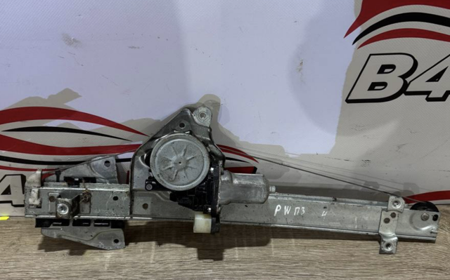 Механізм склопідйомника двері задньої, правої 5743A090 MITSUBISHI