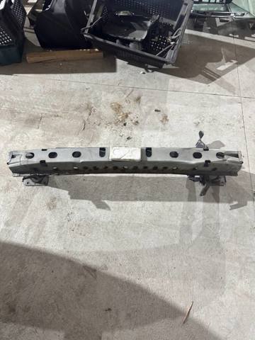 Підсилювач бампера переднього 6400G345 MITSUBISHI