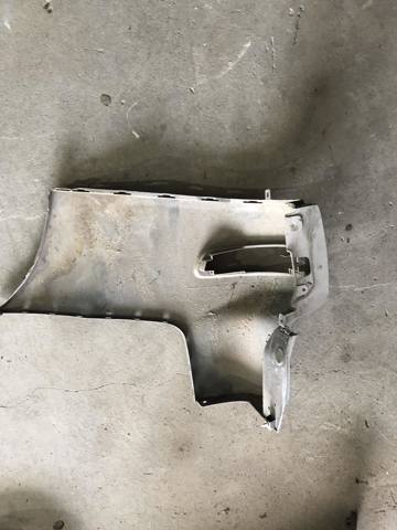 Ікло заднього бампера ліве 6410A217 MITSUBISHI