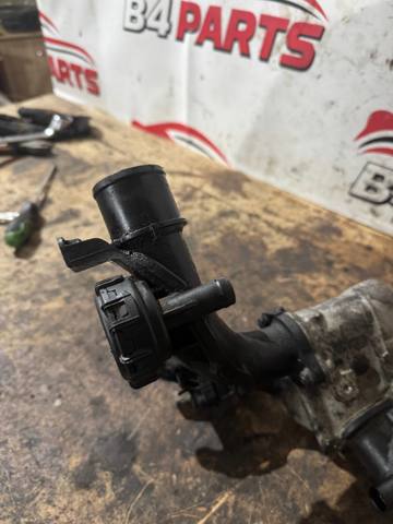 Кришка клапана реціркуціі ОГ / EGR 7701060994 RENAULT