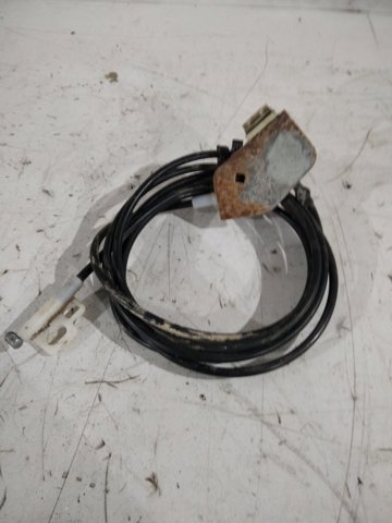 Трос відкривання лючка бензобака 788228H315 NISSAN