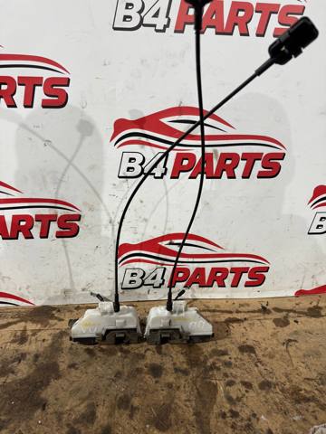 Замок дверей водія Renault Scenic 2