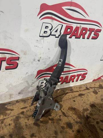 Педаль і привід управління зчепленням Renault Scenic II