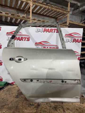 Двері задні в зборі Рено Сценік II