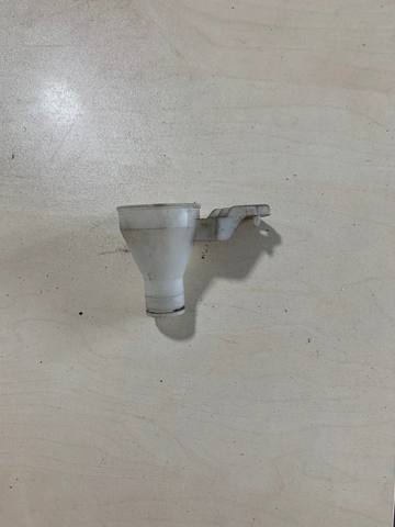 Горловина бачка омивача 8260A097 MITSUBISHI