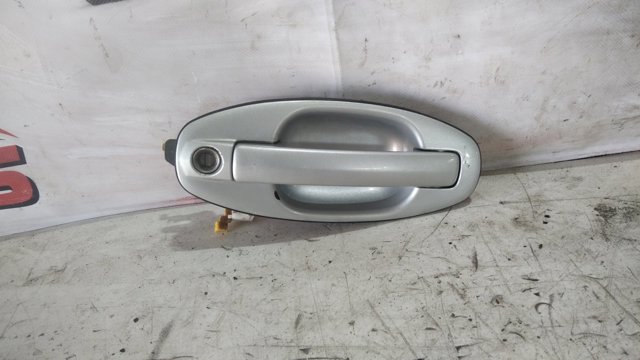Ручка передніх дверей зовнішня, ліва 8265026000 HYUNDAI