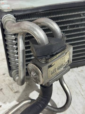 Клапан TRV, кондиціонера 8648253 VOLVO