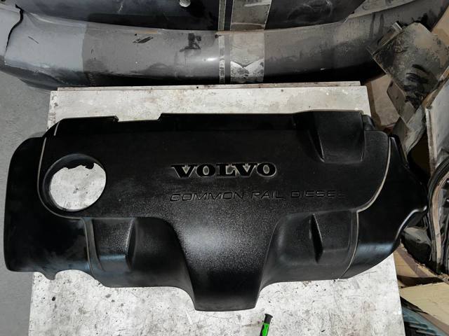 Кришка двигуна декоративна 8653495 VOLVO