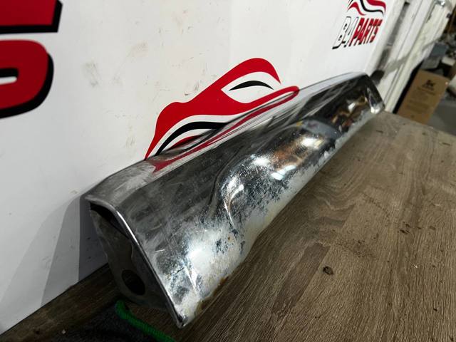 Накладка бампера переднього, центральна MB679709 MITSUBISHI