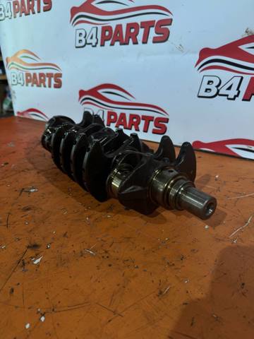 Колінвал двигуна MD346024 MITSUBISHI