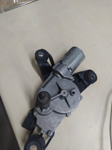 Склоочисник дверей задка MN105051 MITSUBISHI