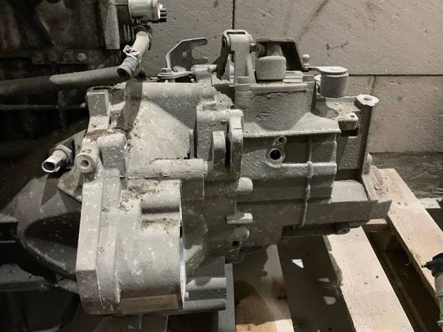 Ручна коробка передач MN130194 MITSUBISHI