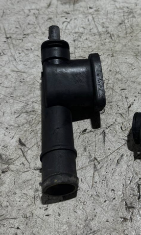 Фланець системи охолодження (трійник) MN980149 MITSUBISHI
