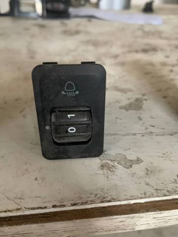 Кнопка коректора фар MR117576 MITSUBISHI