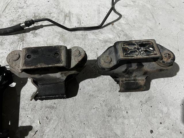 Опора коробки передач MR267394 MITSUBISHI