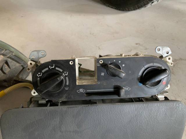 Блок управління пічкою MR360556 MITSUBISHI