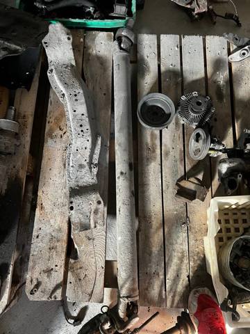 Вал карданний задній MR389325 MITSUBISHI
