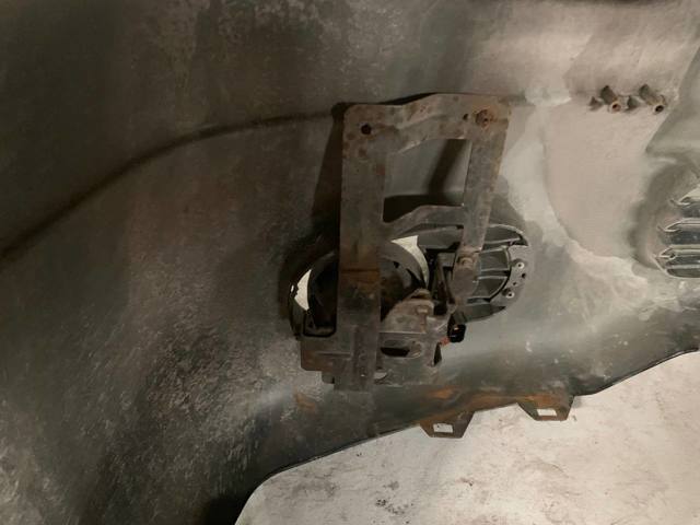 Кронштейн кріплення протитуманною фари, лівою MR482497 MITSUBISHI