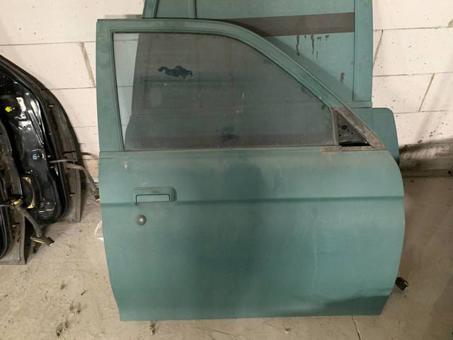 Пасажирські передні двері MR508008 MITSUBISHI