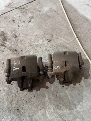 Задній гальмівний супорт лівий MR510541 MITSUBISHI