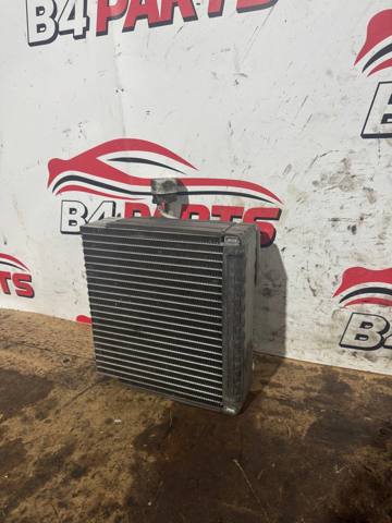 Випарник MR513490 MITSUBISHI