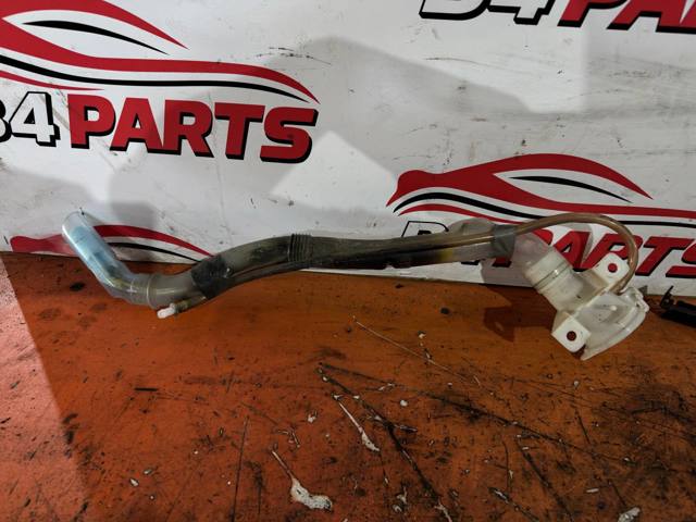 Горловина бачка омивача MR515705 MITSUBISHI