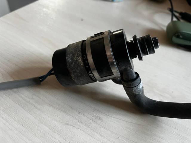 Насос-двигун омивача фар MR517349 MITSUBISHI