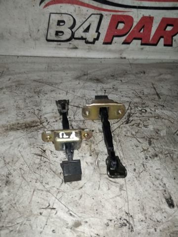 Обмежувач відкриття дверей, передній MR526777 MITSUBISHI