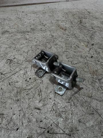 Кріплення кришки багажника MR556091 MITSUBISHI
