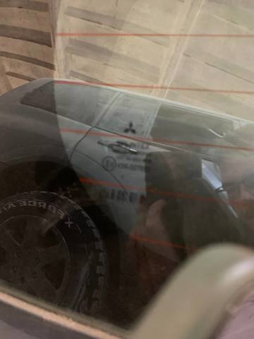 Скло двері задка MR957052 MITSUBISHI
