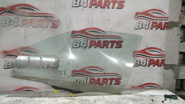 Вікно (передніх дверей) двері MR978105 MITSUBISHI