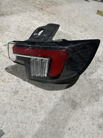 Ліхтар задній правий, зовнішній 9833721980 OPEL