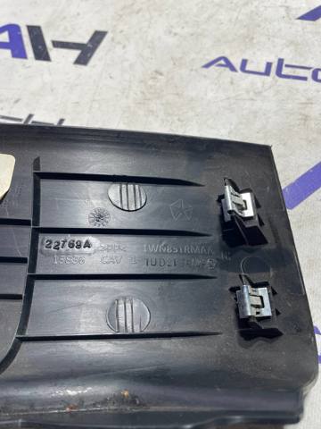 Облицювання порогу внутрішнє, задня ліва 1UD21DX9AD CHRYSLER