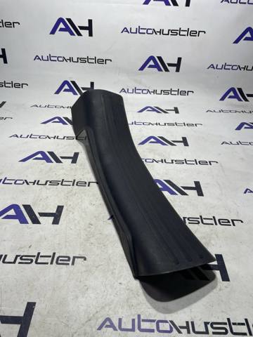 Накладка дверного порогу внутрішня, задня права 1UD22DX9AD CHRYSLER