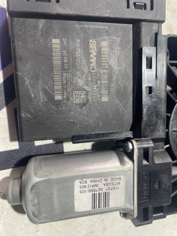Мотор склопідйомника дверей передніх, правих 31440412 VOLVO